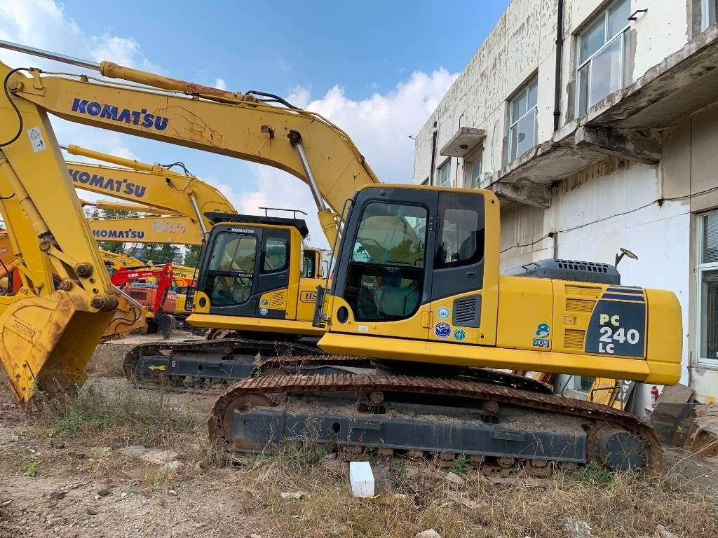 Komatsu PC 240 - Rupsgraafmachine: afbeelding 1 Komatsu PC 240 - Rupsgraafmachine: afbeelding 1