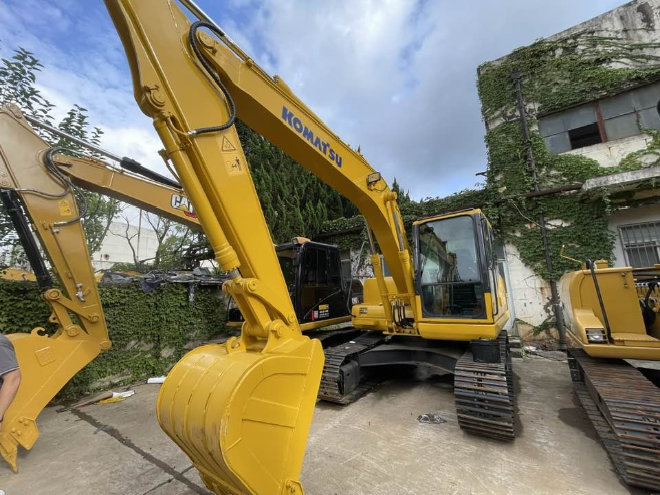 Komatsu PC130 - Minigraafmachine: afbeelding 1 Komatsu PC130 - Minigraafmachine: afbeelding 1