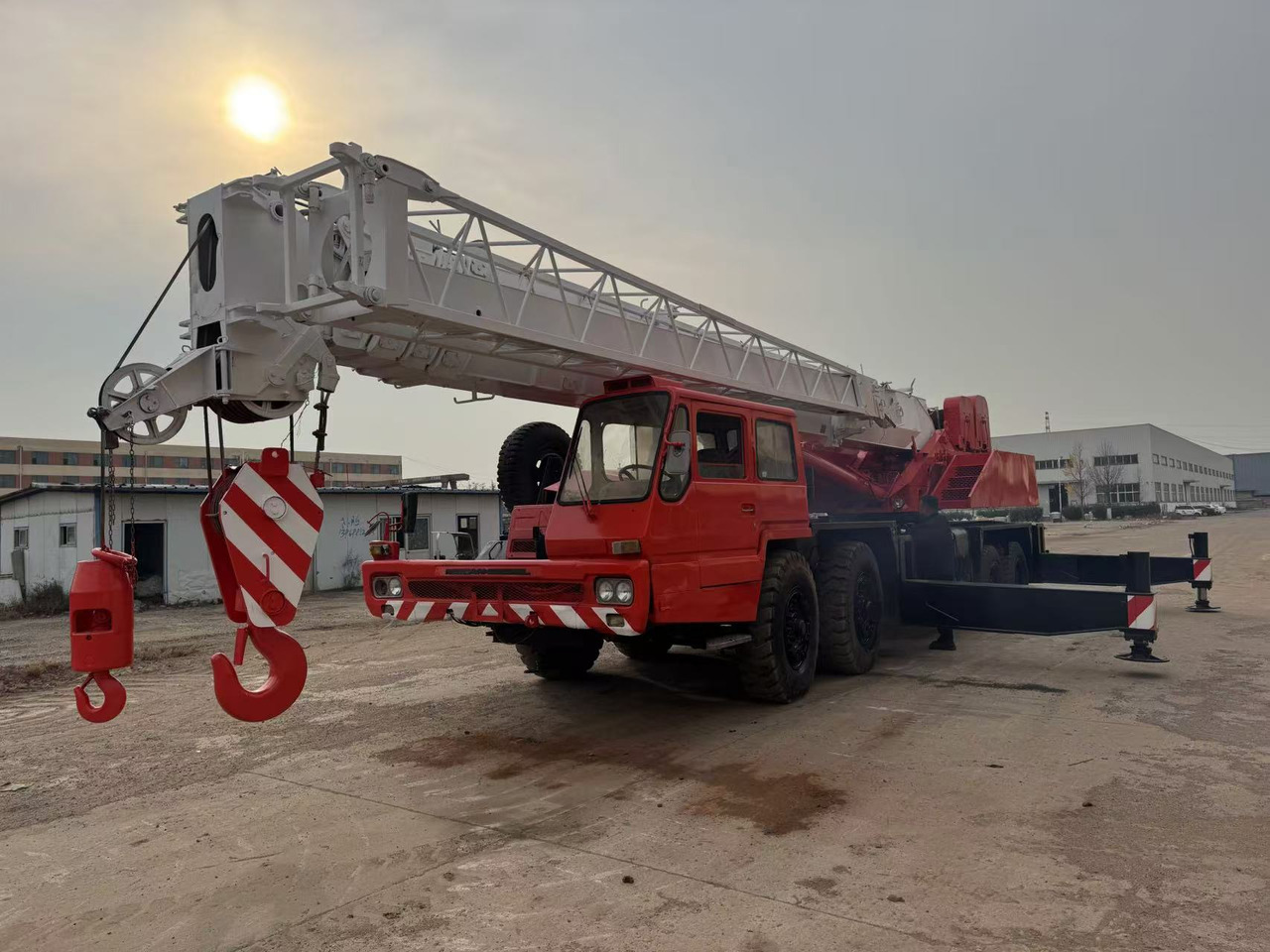 TADANO TG700E - Mobiele kraan: afbeelding 2 TADANO TG700E - Mobiele kraan: afbeelding 2