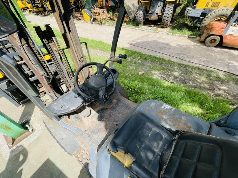 Toyota 02-8 FDF-30 - Diesel heftruck: afbeelding 1 Toyota 02-8 FDF-30 - Diesel heftruck: afbeelding 1