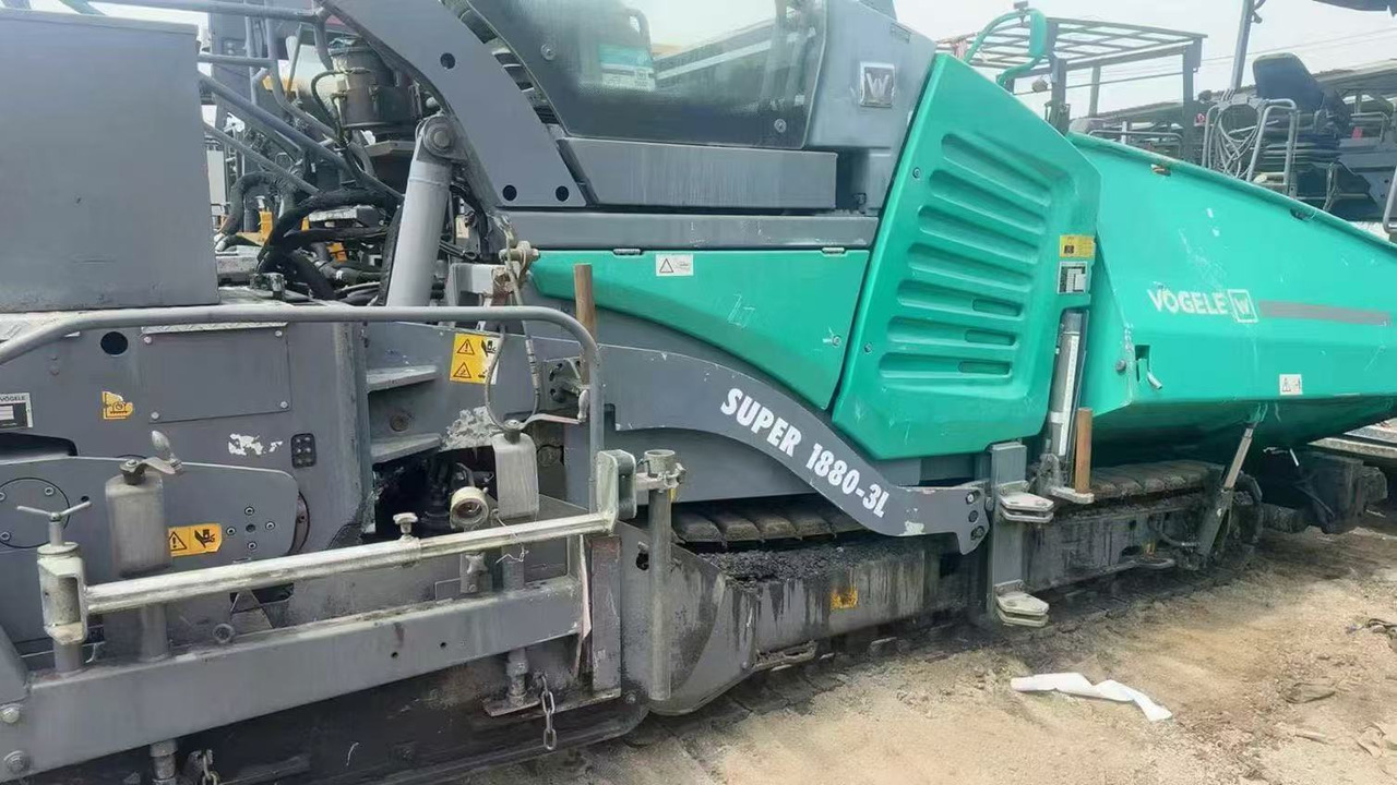 Vogele SUPER 1880-3L - Asfaltafwerkmachine: afbeelding 4 Vogele SUPER 1880-3L - Asfaltafwerkmachine: afbeelding 4