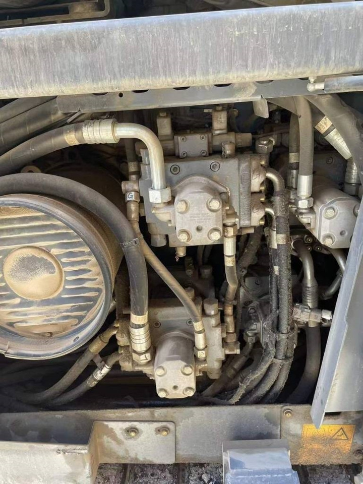 Vögele Super 1880L - Asfaltafwerkmachine: afbeelding 3 Vögele Super 1880L - Asfaltafwerkmachine: afbeelding 3