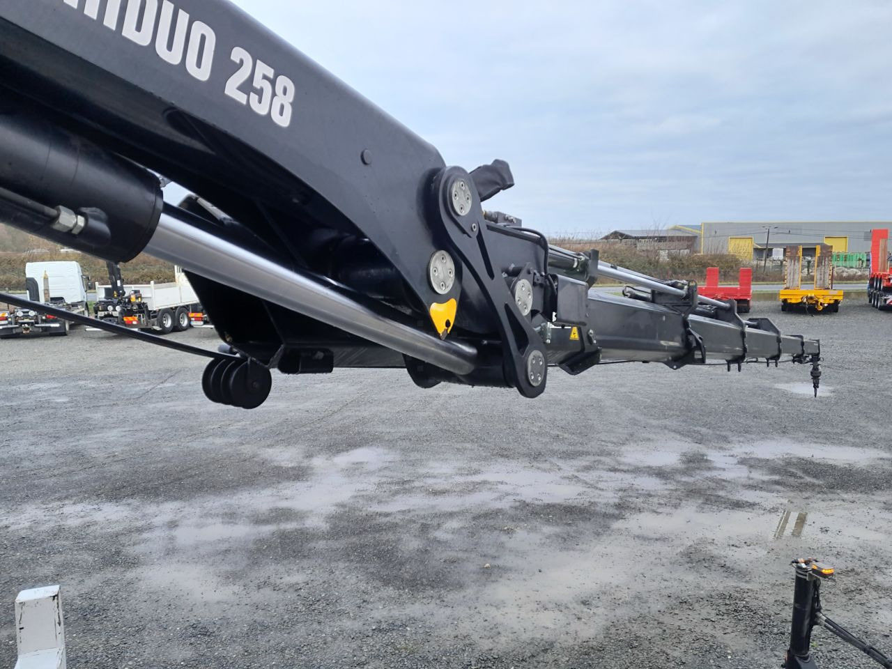 Vrachtwagen met open laadbak, Kraanwagen Iveco 8x4 8x4 Standard platform Truck: afbeelding 7
