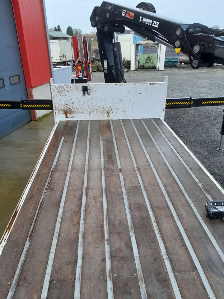 Iveco 8x4 8x4 Standard platform Truck - Vrachtwagen met open laadbak, Kraanwagen: afbeelding 3 Iveco 8x4 8x4 Standard platform Truck - Vrachtwagen met open laadbak, Kraanwagen: afbeelding 3