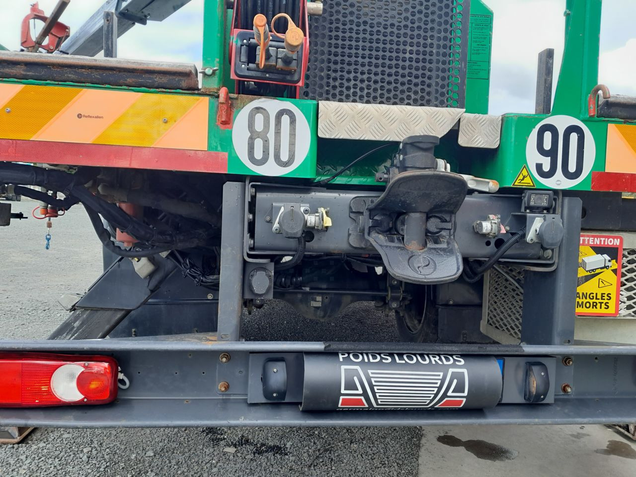 Renault D250 13 t 4x2 Ampliroll Truck - Haakarmsysteem vrachtwagen: afbeelding 4 Renault D250 13 t 4x2 Ampliroll Truck - Haakarmsysteem vrachtwagen: afbeelding 4
