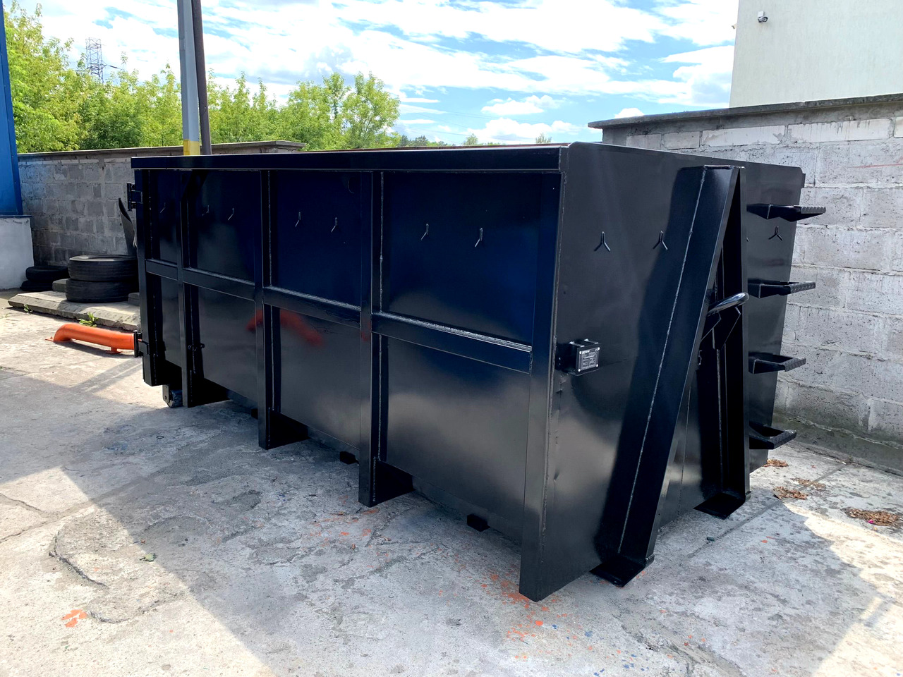 Metal-K Kontener/Abrollcontainer KP12 - Haakarm container: afbeelding 1 Metal-K Kontener/Abrollcontainer KP12 - Haakarm container: afbeelding 1