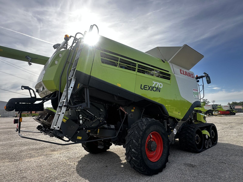 Claas Lexion 770 TT 4X4 CEMOS - Maaidorser: afbeelding 4 Claas Lexion 770 TT 4X4 CEMOS - Maaidorser: afbeelding 4