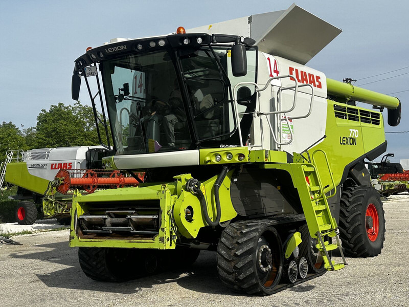 Claas Lexion 770 TT 4X4 CEMOS - Maaidorser: afbeelding 1 Claas Lexion 770 TT 4X4 CEMOS - Maaidorser: afbeelding 1