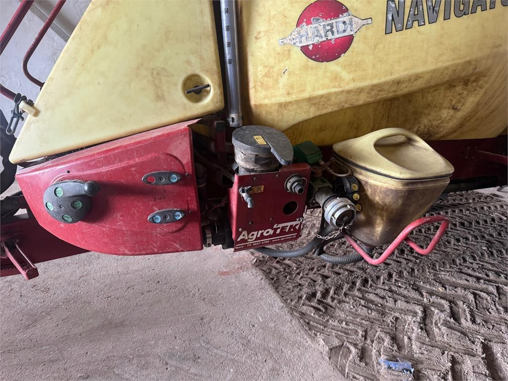 Hardi NAVIGATOR 6000L - Getrokken veldspuit: afbeelding 4 Hardi NAVIGATOR 6000L - Getrokken veldspuit: afbeelding 4