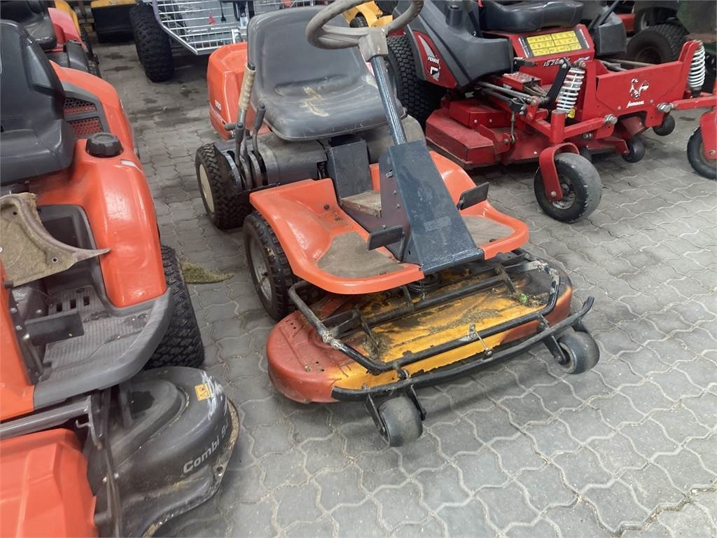 Husqvarna 850 FRONTRIDER - Maaimachine: afbeelding 2 Husqvarna 850 FRONTRIDER - Maaimachine: afbeelding 2