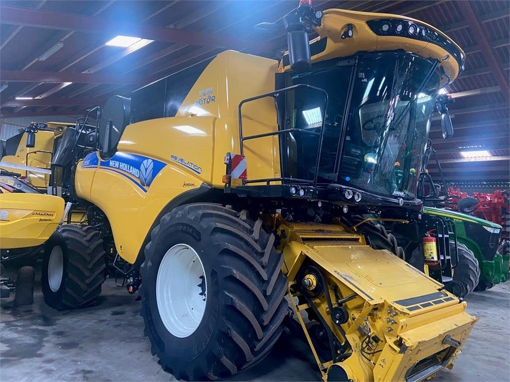New Holland CR9.90 ST.V EU AMEA - Maaidorser: afbeelding 2 New Holland CR9.90 ST.V EU AMEA - Maaidorser: afbeelding 2