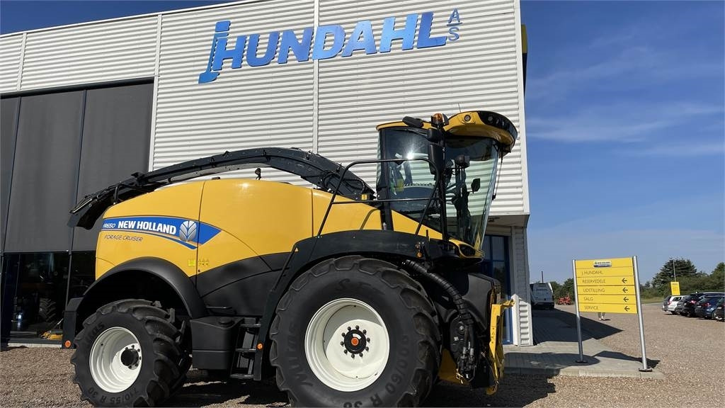 New Holland FR650 T4B - Hakselaar: afbeelding 1 New Holland FR650 T4B - Hakselaar: afbeelding 1