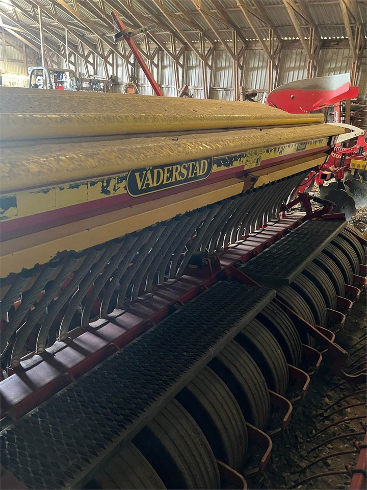 Vaderstad RAPID 400S - Zaaicombinatie: afbeelding 4 Vaderstad RAPID 400S - Zaaicombinatie: afbeelding 4