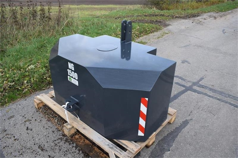 - - - 1500 kilo J-Maskiner - Tegenwicht voor Landbouwmachine: afbeelding 2 - - - 1500 kilo J-Maskiner - Tegenwicht voor Landbouwmachine: afbeelding 2
