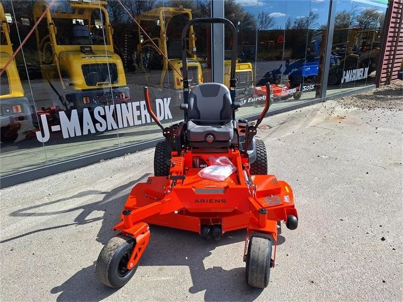 Ariens Zenith 60" (152 cm Klippe bredde) - Gemeentelijke tractor: afbeelding 2 Ariens Zenith 60" (152 cm Klippe bredde) - Gemeentelijke tractor: afbeelding 2