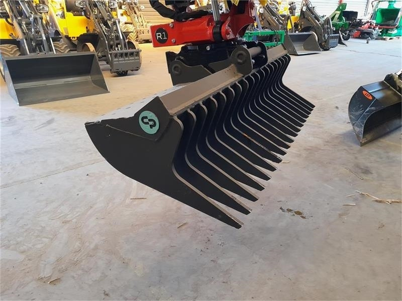 - - - CP METAL RIVE - Hooischudder: afbeelding 1 - - - CP METAL RIVE - Hooischudder: afbeelding 1