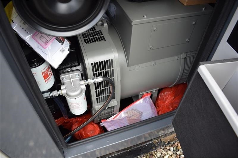 Industrie generator Cummins 88 KvA: afbeelding 8
