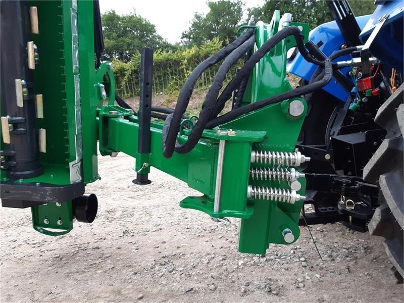 Dk-Tec slagleklipper 240 svær model - Maaimachine: afbeelding 3 Dk-Tec slagleklipper 240 svær model - Maaimachine: afbeelding 3