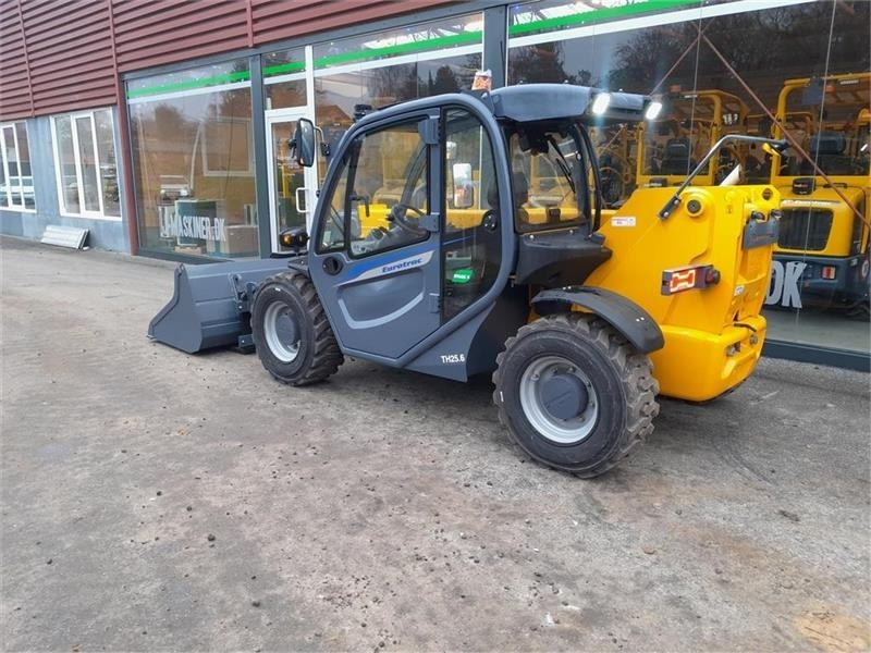 - - - EUROTRAC TH25.6 FABRIKS NY - Verreiker: afbeelding 3 - - - EUROTRAC TH25.6 FABRIKS NY - Verreiker: afbeelding 3