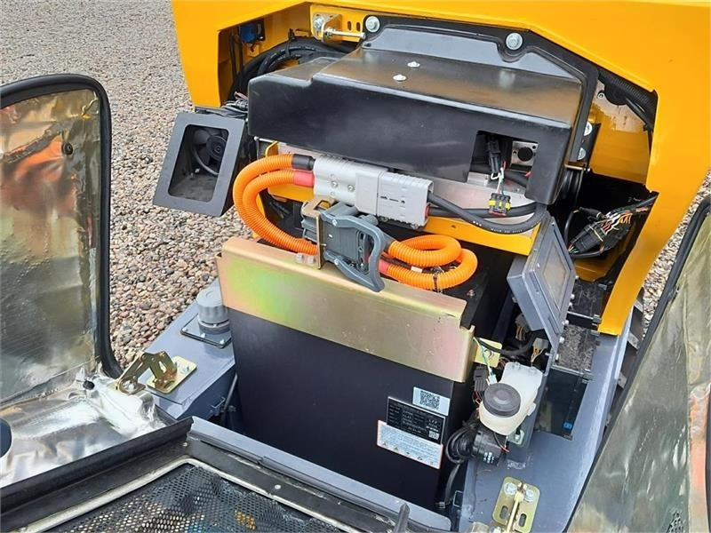 Eurotrac W11 ELEKTRISK - Kniklader: afbeelding 4 Eurotrac W11 ELEKTRISK - Kniklader: afbeelding 4