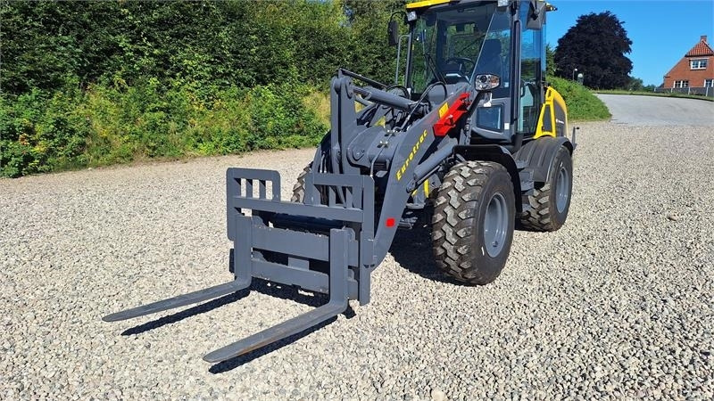 Eurotrac WL18 - Wiellader: afbeelding 2 Eurotrac WL18 - Wiellader: afbeelding 2