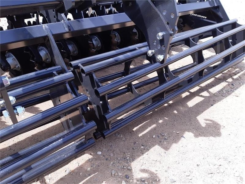 Inter-Tech Diskharve 4 meter J-Maskiner 4 meter med hydraulis - Schijveneg: afbeelding 2 Inter-Tech Diskharve 4 meter J-Maskiner 4 meter med hydraulis - Schijveneg: afbeelding 2