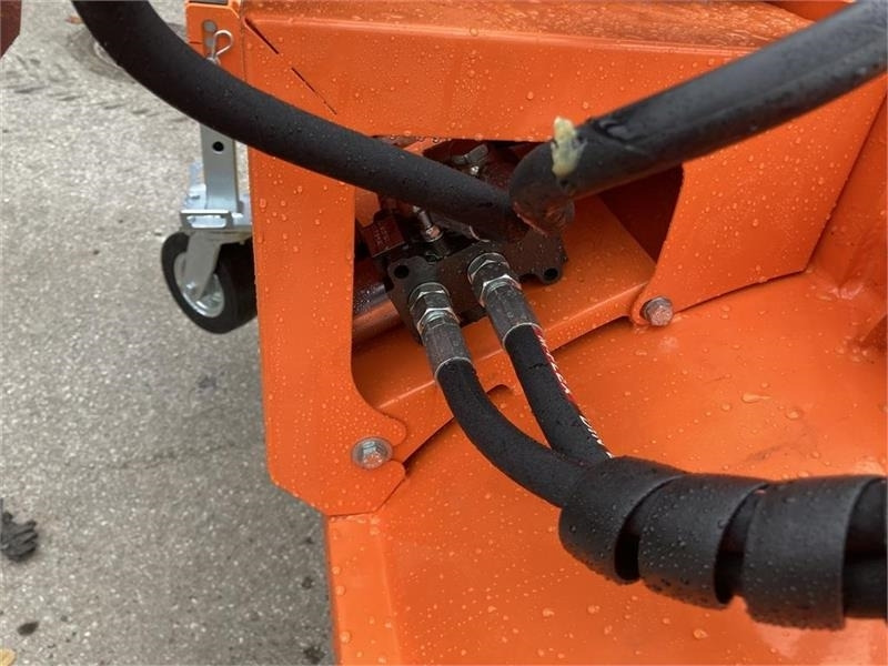 - - - J-Maskiner 180 - Veeg: afbeelding 5 - - - J-Maskiner 180 - Veeg: afbeelding 5