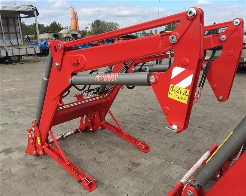 - - - J-Maskiner IT 1600 - Voorlader voor tractor: afbeelding 4 - - - J-Maskiner IT 1600 - Voorlader voor tractor: afbeelding 4