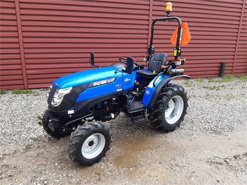 Solis 26 servostyring og brede traktor dæk - Mini tractor: afbeelding 1 Solis 26 servostyring og brede traktor dæk - Mini tractor: afbeelding 1