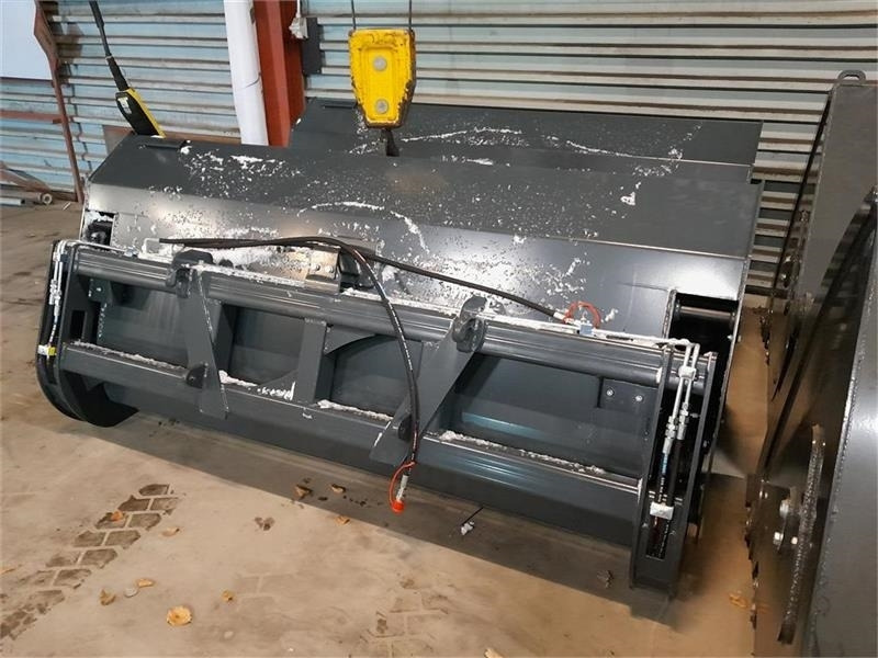 - - - fk machinery - Voorladerbak voor Landbouwmachine: afbeelding 5 - - - fk machinery - Voorladerbak voor Landbouwmachine: afbeelding 5