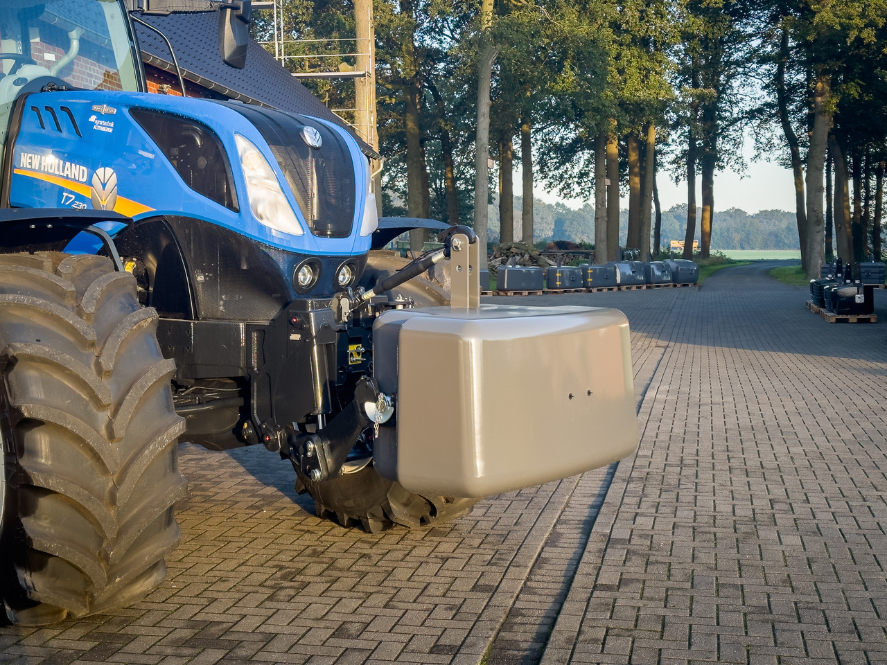 Obciążnik betonowy TW ECO 450-1050kg 900 - Tegenwicht voor Landbouwmachine: afbeelding 3 Obciążnik betonowy TW ECO 450-1050kg 900 - Tegenwicht voor Landbouwmachine: afbeelding 3