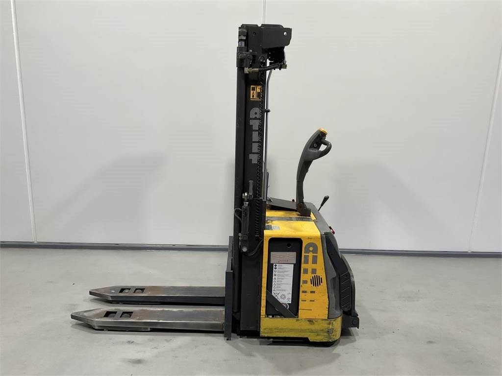 Atlet TST140 SDTFV HP480 - Stapelaar: afbeelding 3 Atlet TST140 SDTFV HP480 - Stapelaar: afbeelding 3