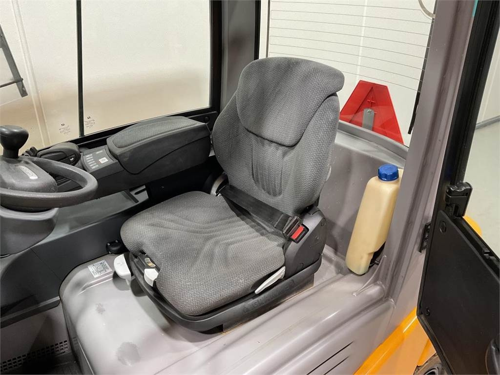 Jungheinrich EFG 320 - Elektrische heftruck: afbeelding 5 Jungheinrich EFG 320 - Elektrische heftruck: afbeelding 5