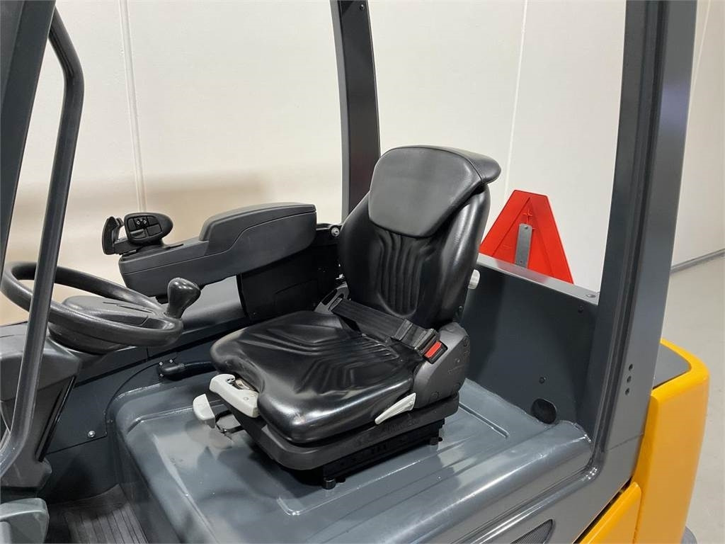Jungheinrich EFG S30 - Elektrische heftruck: afbeelding 5 Jungheinrich EFG S30 - Elektrische heftruck: afbeelding 5