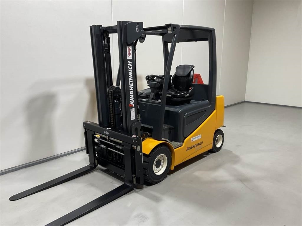 Jungheinrich EFG S30S - Elektrische heftruck: afbeelding 4 Jungheinrich EFG S30S - Elektrische heftruck: afbeelding 4