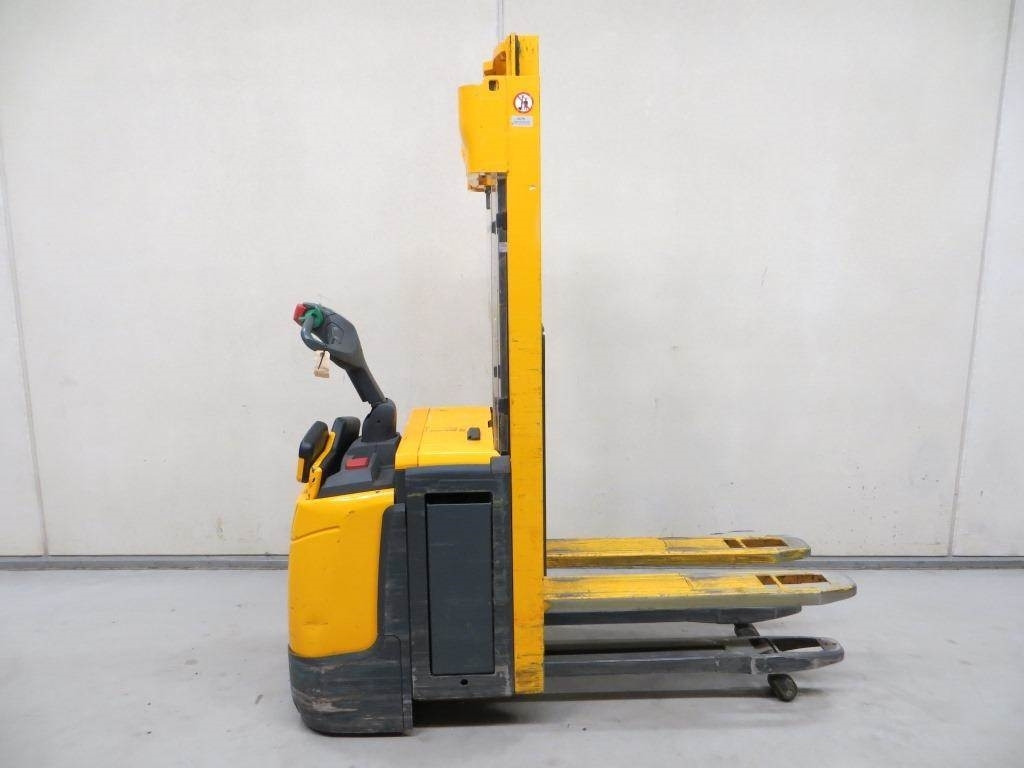 Jungheinrich ERC 212Z - Stapelaar: afbeelding 1 Jungheinrich ERC 212Z - Stapelaar: afbeelding 1