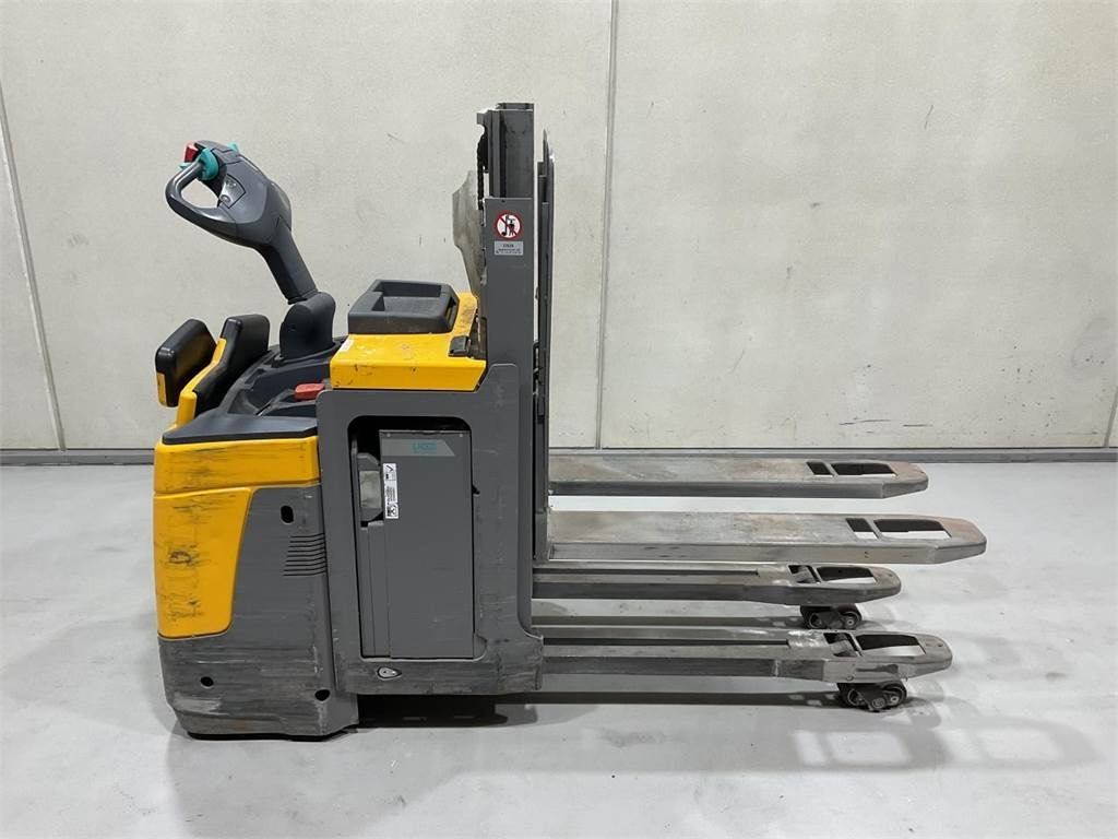 Jungheinrich ERD 220 - Stapelaar: afbeelding 1 Jungheinrich ERD 220 - Stapelaar: afbeelding 1