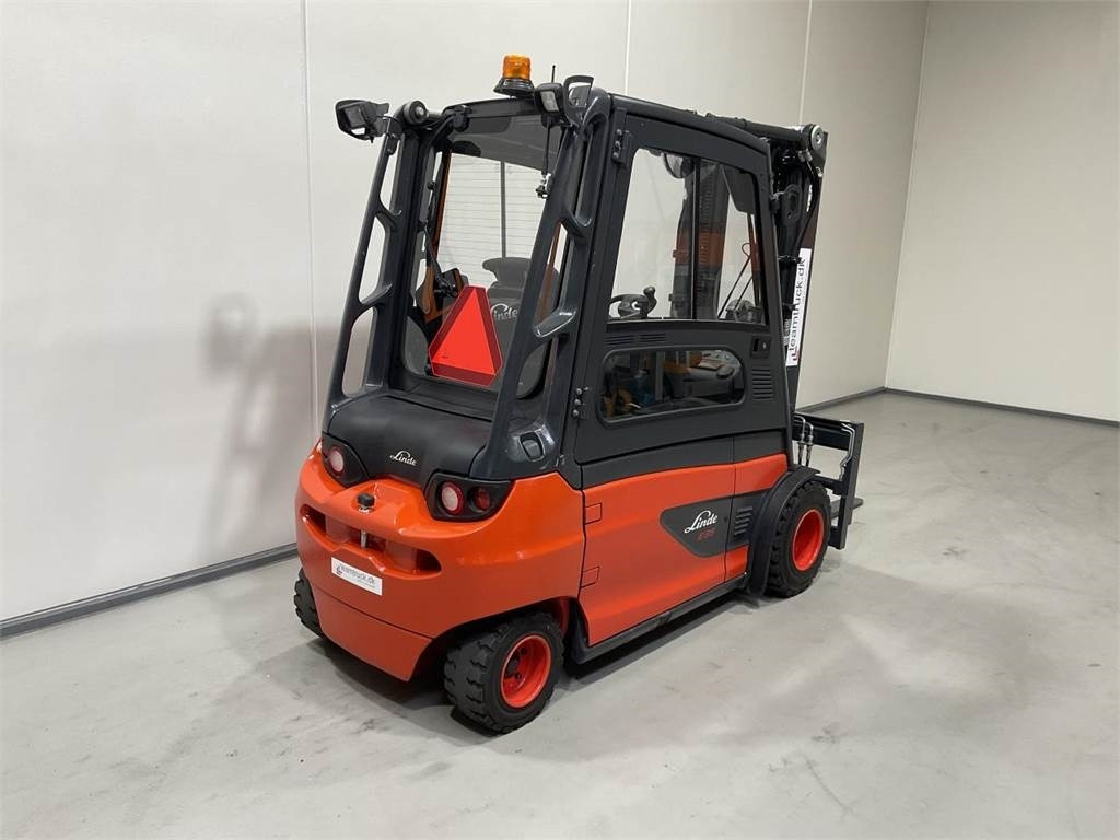 Linde E35L-01 - Elektrische heftruck: afbeelding 2 Linde E35L-01 - Elektrische heftruck: afbeelding 2