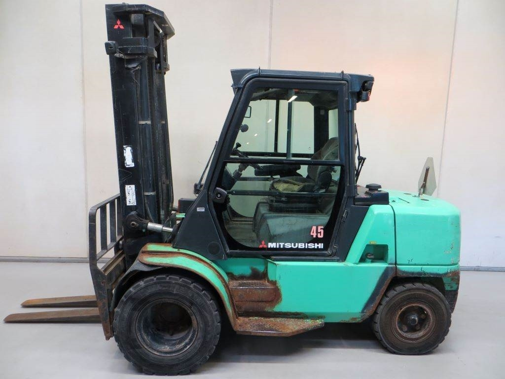 Mitsubishi FD45K - Diesel heftruck: afbeelding 2 Mitsubishi FD45K - Diesel heftruck: afbeelding 2
