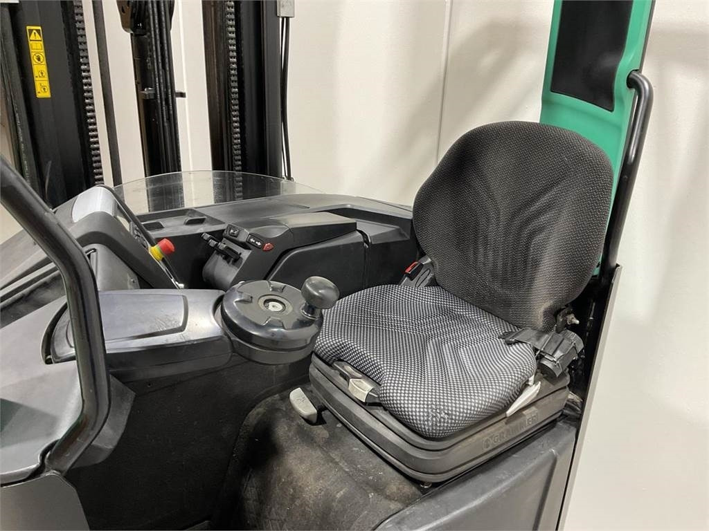 Mitsubishi RB16NH - Reach truck: afbeelding 5 Mitsubishi RB16NH - Reach truck: afbeelding 5