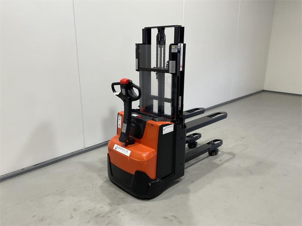 Toyota SWE200D - Stapelaar: afbeelding 2 Toyota SWE200D - Stapelaar: afbeelding 2
