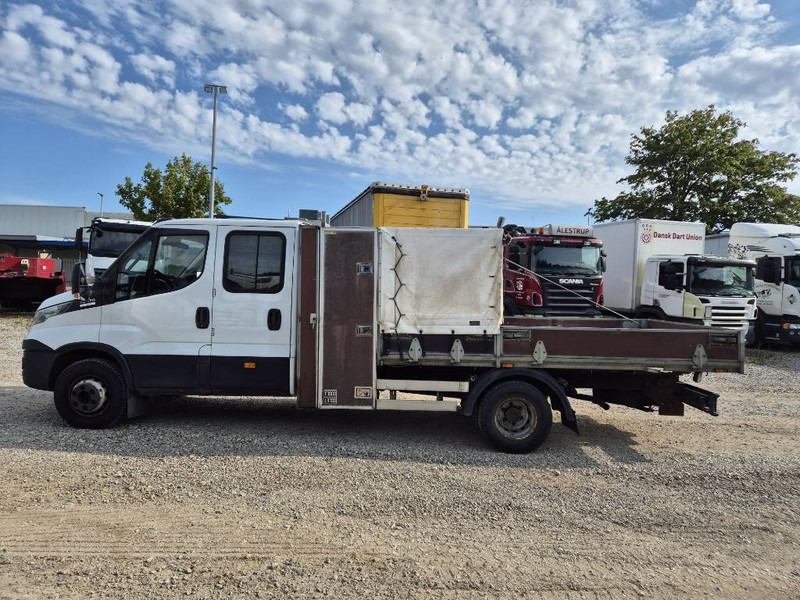 Iveco 70c17 // med lad og presenning - Vrachtwagen met open laadbak: afbeelding 2 Iveco 70c17 // med lad og presenning - Vrachtwagen met open laadbak: afbeelding 2