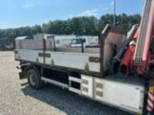 Iveco Eurocargo 120 EL 210hp / Fassi 80A Year 2012 + Tip - Kraanwagen: afbeelding 4 Iveco Eurocargo 120 EL 210hp / Fassi 80A Year 2012 + Tip - Kraanwagen: afbeelding 4