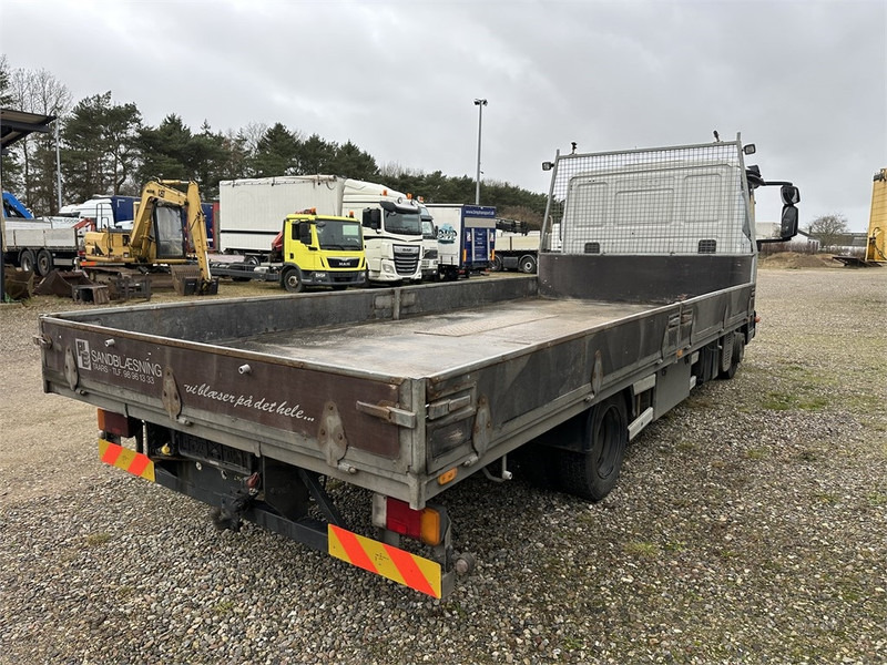 Iveco Eurocargo 80 E18 - Vrachtwagen met open laadbak: afbeelding 3 Iveco Eurocargo 80 E18 - Vrachtwagen met open laadbak: afbeelding 3