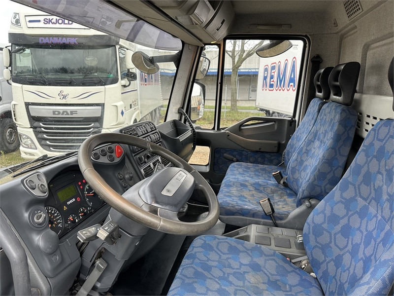 Vrachtwagen met open laadbak Iveco Eurocargo 80 E18: afbeelding 7 Vrachtwagen met open laadbak Iveco Eurocargo 80 E18: afbeelding 7