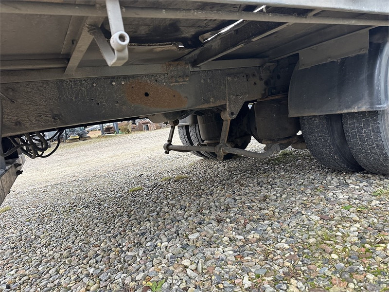 Vrachtwagen met open laadbak Iveco Eurocargo 80 E18: afbeelding 13 Vrachtwagen met open laadbak Iveco Eurocargo 80 E18: afbeelding 13