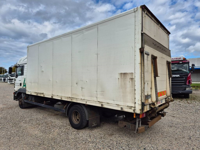 MAN TGL 10 / 12.180 4x2 with lift /ramp - Bakwagen: afbeelding 2 MAN TGL 10 / 12.180 4x2 with lift /ramp - Bakwagen: afbeelding 2