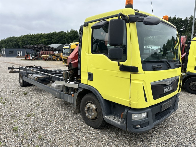 MAN TGL 12.220 // Crane HMF 735K2 // - Kraanwagen: afbeelding 2 MAN TGL 12.220 // Crane HMF 735K2 // - Kraanwagen: afbeelding 2