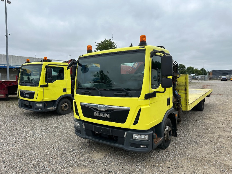 MAN TGL 12.220 with crane HMF 735K2 - Kraanwagen: afbeelding 1 MAN TGL 12.220 with crane HMF 735K2 - Kraanwagen: afbeelding 1