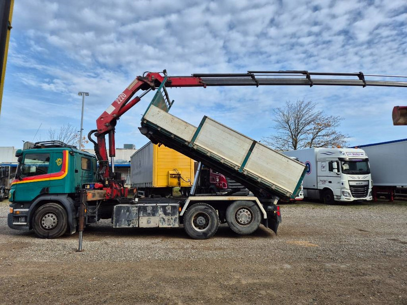 Scania P450 6x2/4 // HMF 2223 K4 // 3-way tip - Kraanwagen: afbeelding 5 Scania P450 6x2/4 // HMF 2223 K4 // 3-way tip - Kraanwagen: afbeelding 5